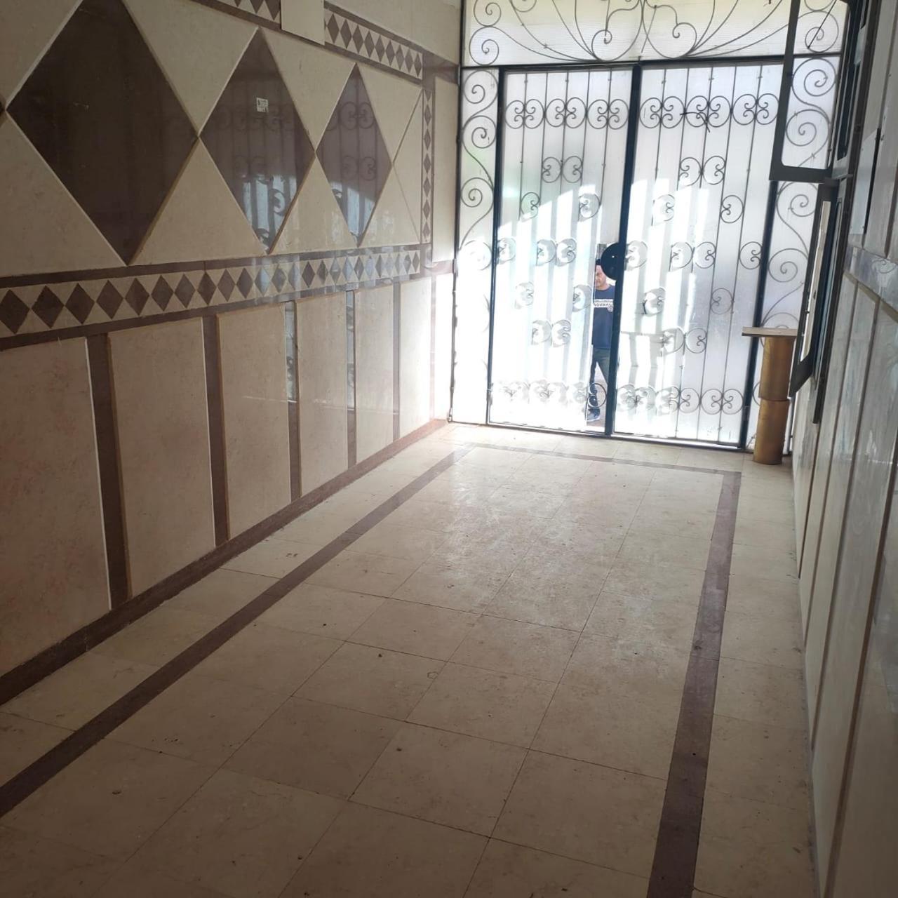 Apartament 3 *